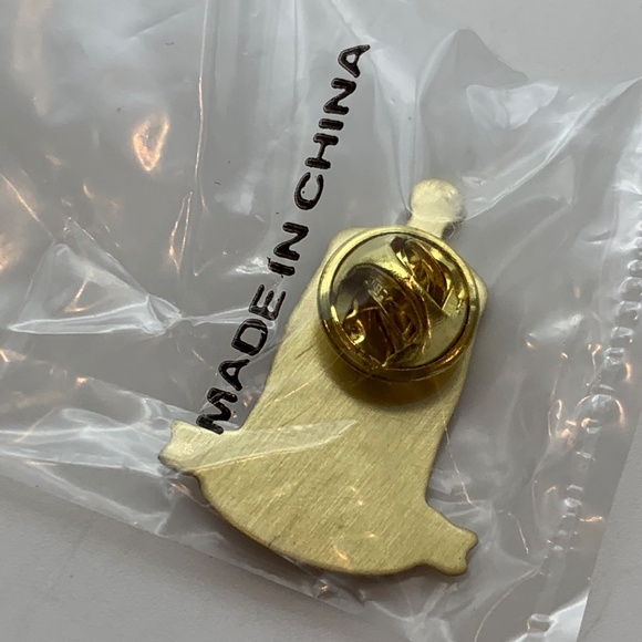 Vintage Anheuser Busch Collectors Club Charter Member Stein Lapel Pin & Envelope - Picture 7 of 14